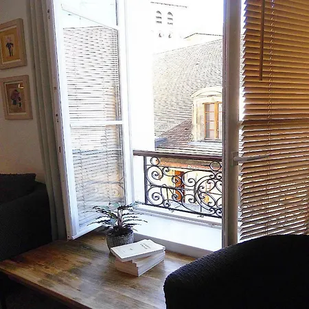 Kalu 8 - Cosy Centre Medieval Apartment